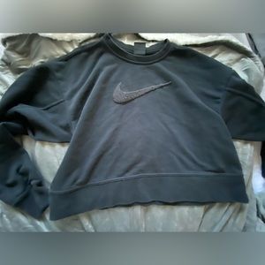 Nike cropped sweatshirt, only worn a few times
